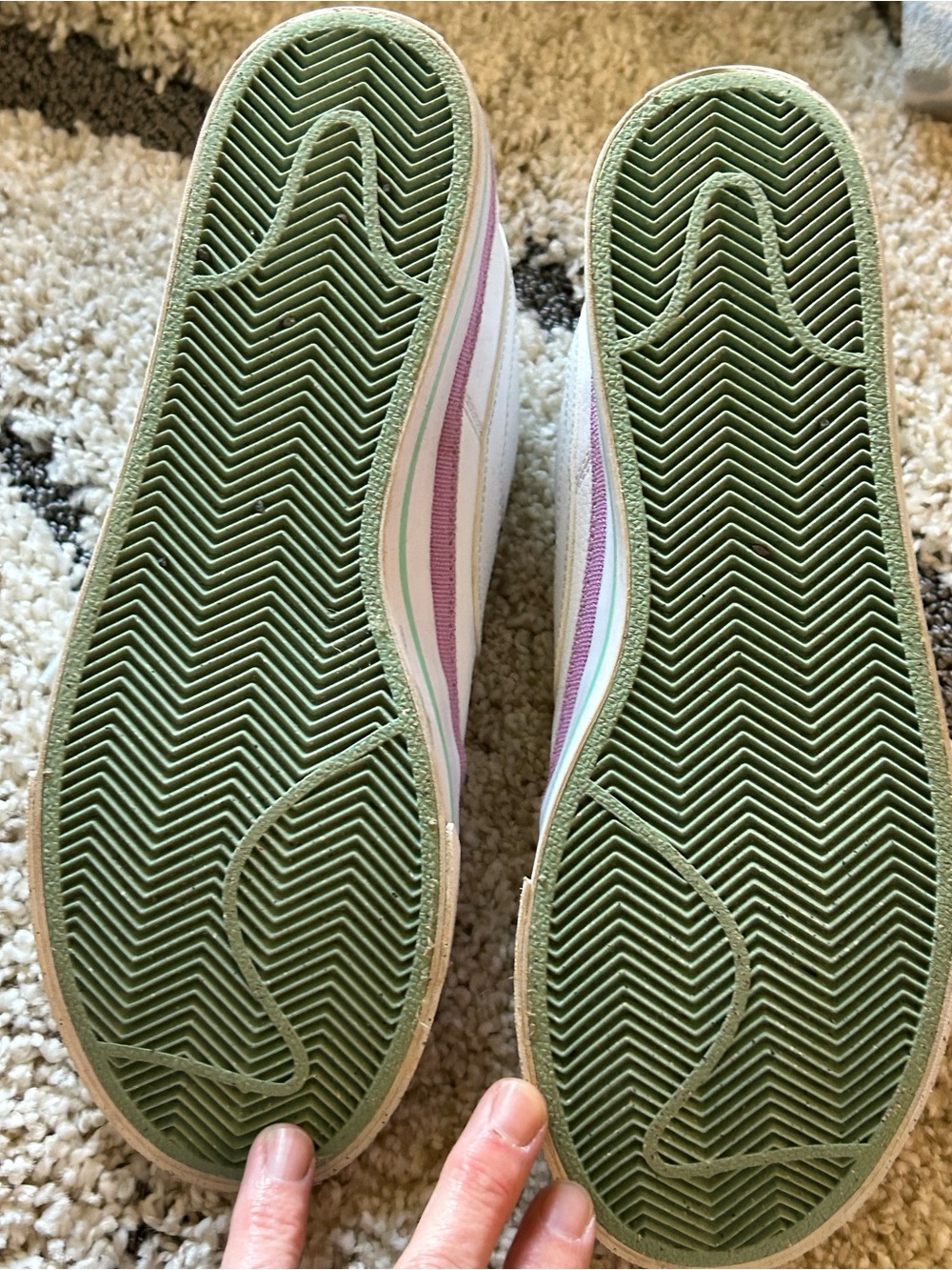 Nike White Leather Sneakers with Mint & Lavender Accents Women’s 9.5 - Picture 7 of 8